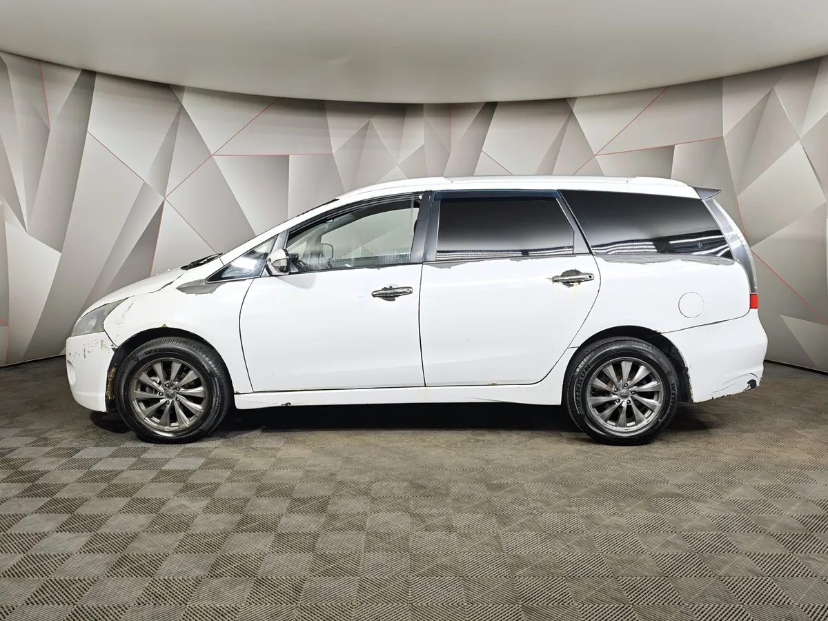 Mitsubishi Grandis 2.4 AT 4WD (165 л.с.) Белый в АВИЛОН. Слайд №4