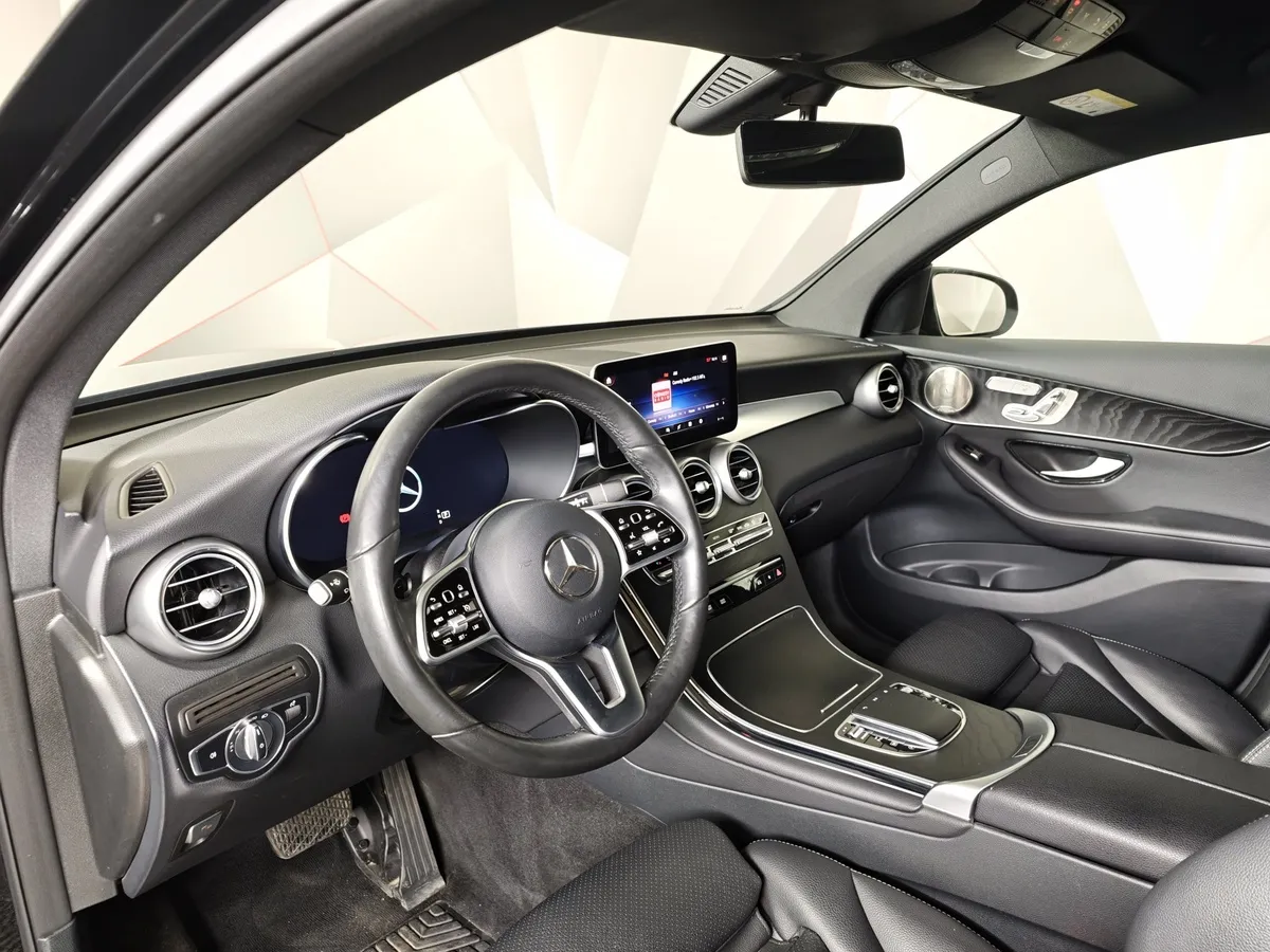 Mercedes-Benz GLC Купе 300 9G-TRONIC 4MATIC (249 л.с.) Sport Черный в АВИЛОН. Слайд №19
