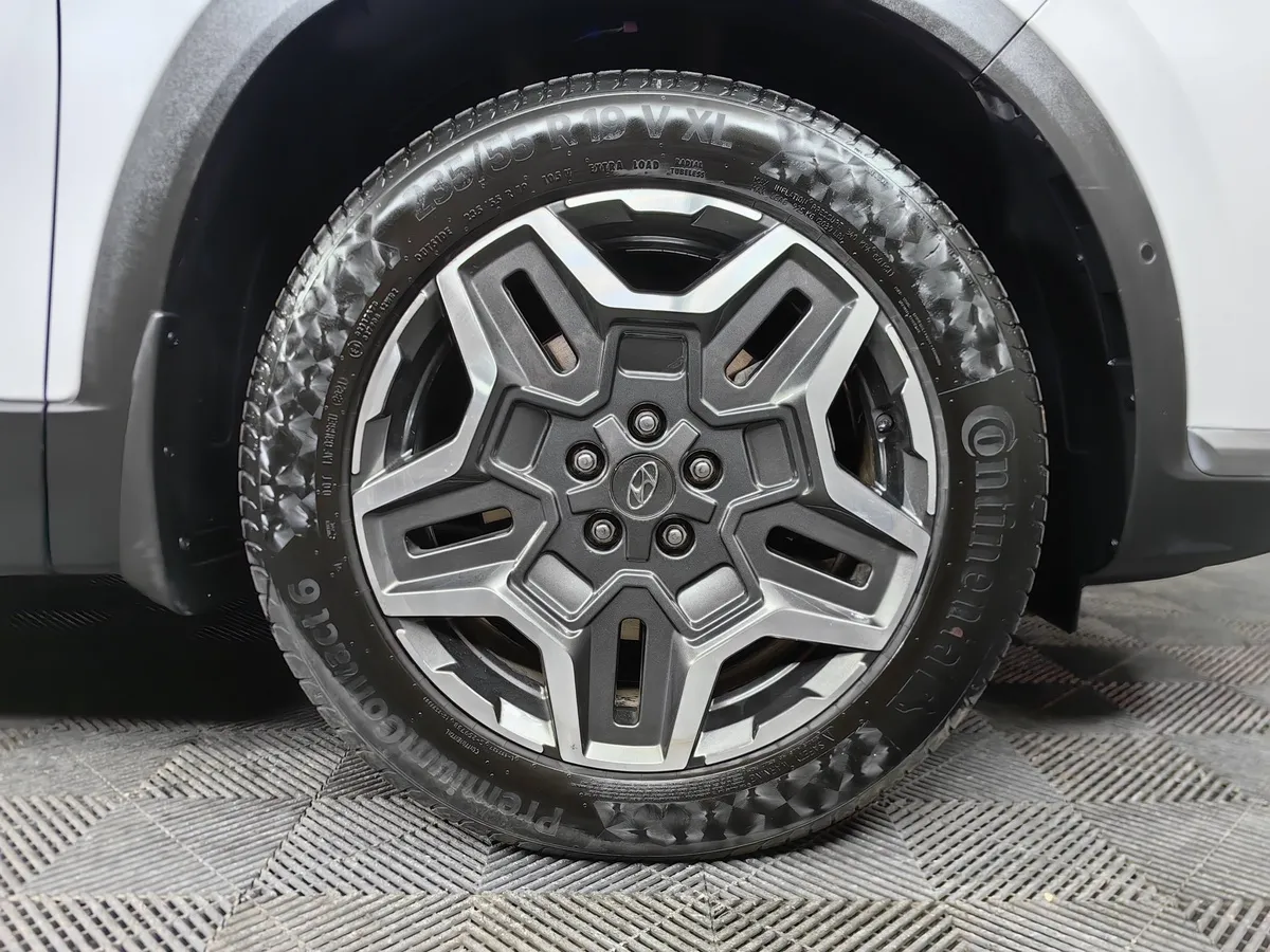 Hyundai Santa Fe 2.2 CRDi AWD 8AT (200 л.с.) High-Tech Белый в АВИЛОН. Слайд №9