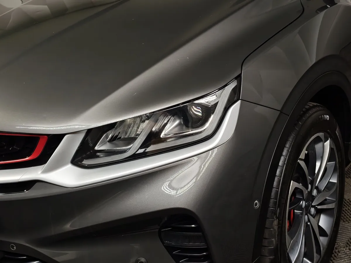 Geely Coolray 1.5T 7DCT 2WD (150 л.с.) Flagship Sport Серый в АВИЛОН. Слайд №9