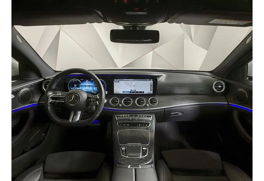 Mercedes-Benz E-Класс E 200 4MATIC 9G-TRONIC (184 л.с.) Exclusive Белый в АВИЛОН. Слайд №14