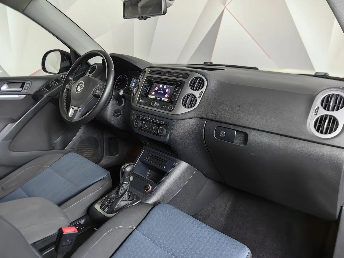 Volkswagen Tiguan 2.0 TSI 4Motion AT (170 л.с.) Sport&Style Серый в АВИЛОН. Слайд №13