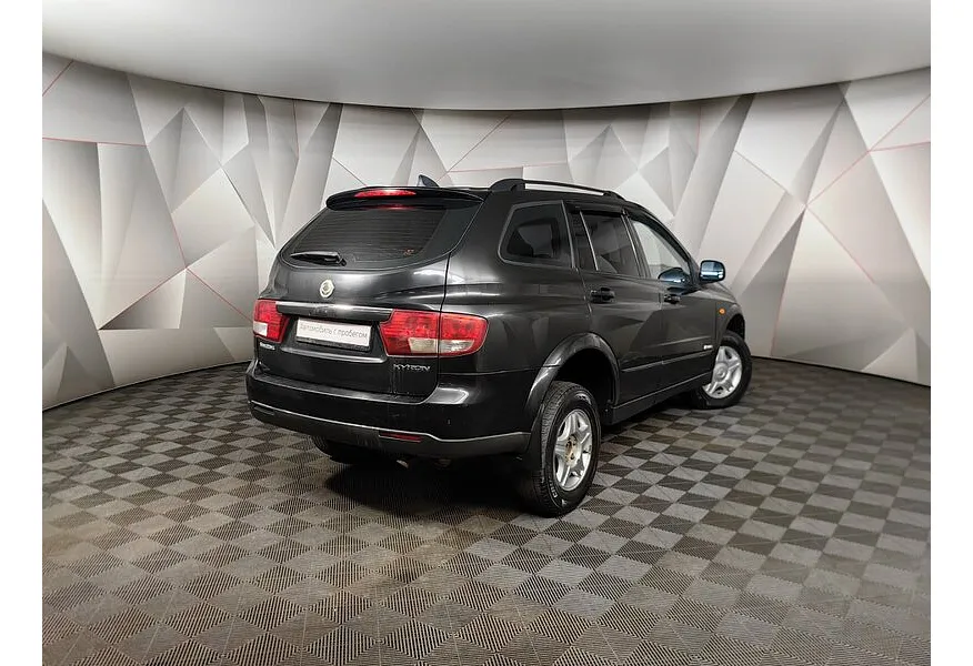 АВИЛОН - SsangYong Kyron 2.0 Xdi MT 4WD (141 л.с.) Original Черный - slide 7