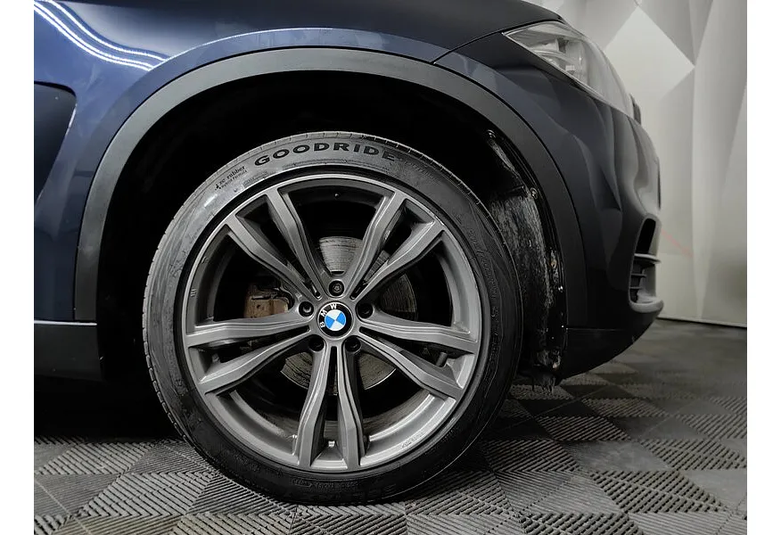 BMW X5 xDrive30d Steptronic (249 л.с.) Base (Локальная сборка) Синий в АВИЛОН. Слайд №7