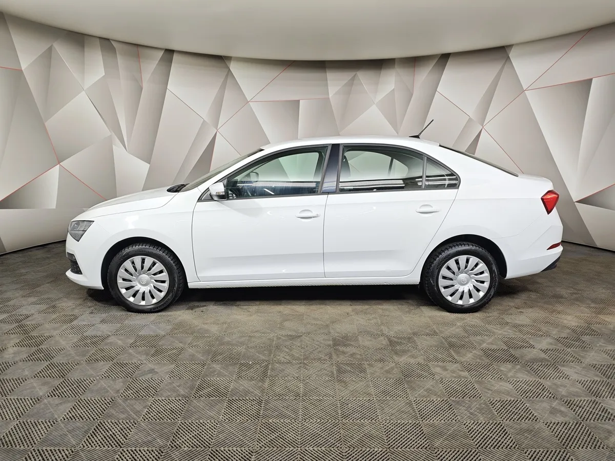Skoda Rapid 1.6 AT (110 л.с.) Белый в АВИЛОН. Слайд №5