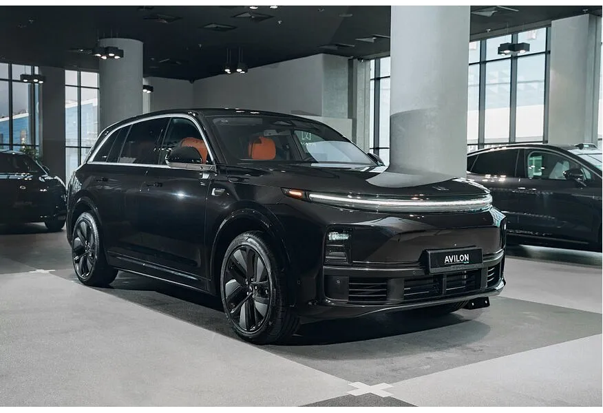 АВИЛОН - Li Auto L7 1.5 AT 4WD (449 л.с.) Pro Черный - slide 1