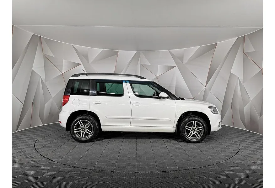 Skoda Yeti 1.8 TSI 4x4 DSG (152 л.с.) Белый в АВИЛОН. Слайд №6