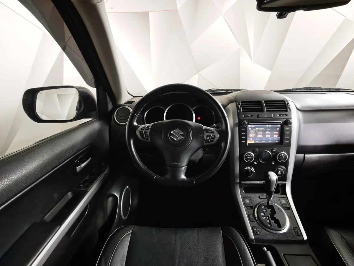 Suzuki Grand Vitara 2.4 AT AWD (169 л.с.) Серый в АВИЛОН. Слайд №18