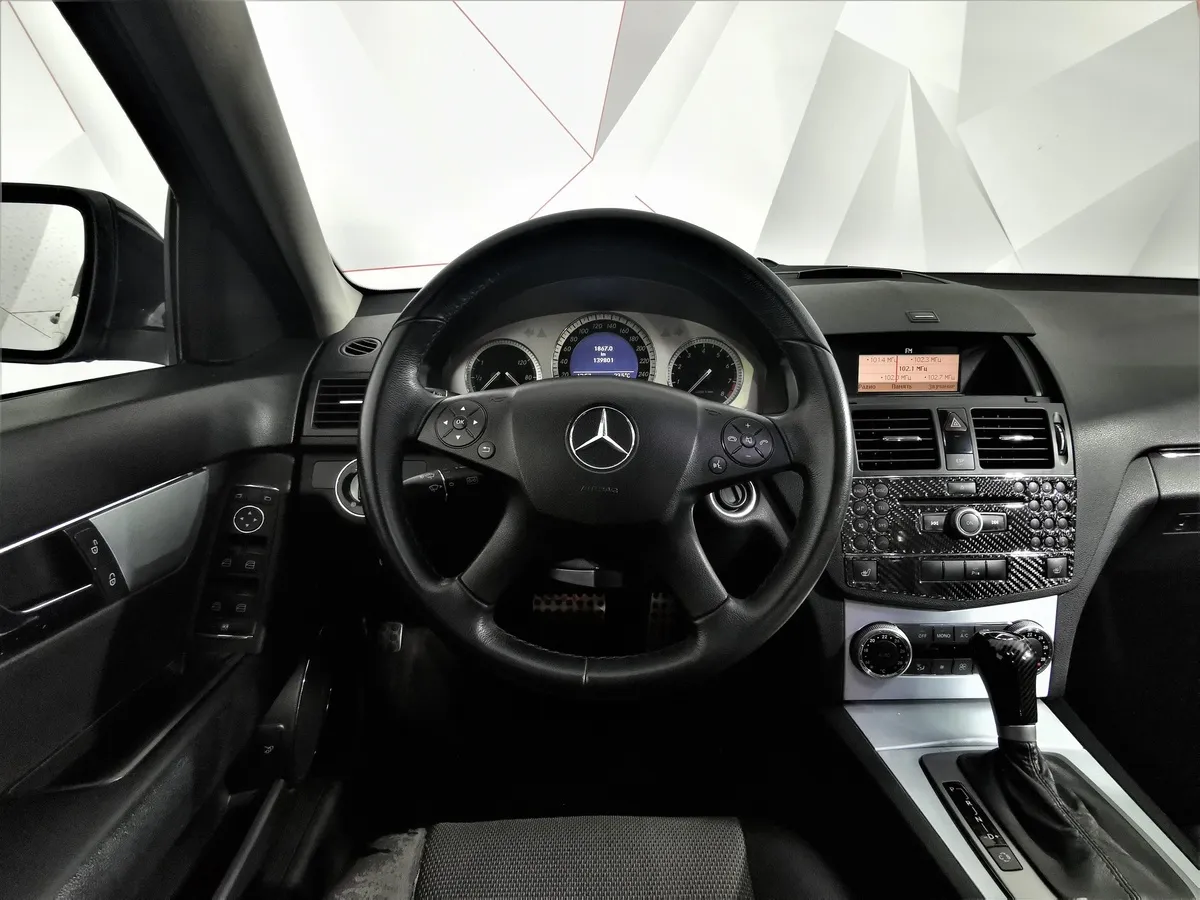 Mercedes-Benz C-Класс C 180 7G-Tronic Plus (156 л.с.) Черный в АВИЛОН. Слайд №18
