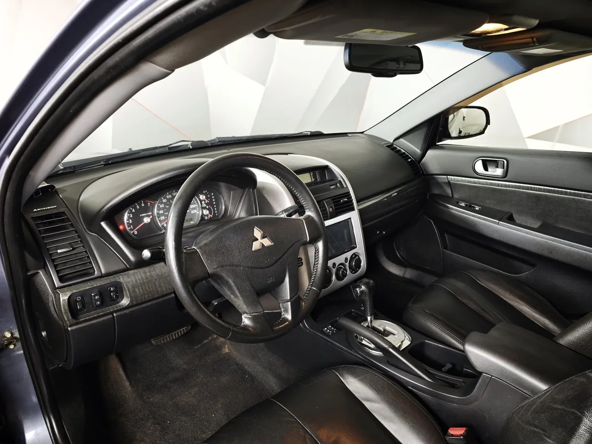 Mitsubishi Galant 2.4 AT (160 л.с.) Голубой в АВИЛОН. Слайд №18