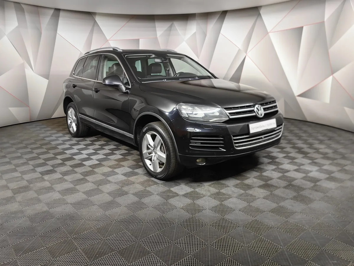 Volkswagen Touareg 3.0 TDI AT (240 л.с.) base Черный в АВИЛОН. Слайд №3