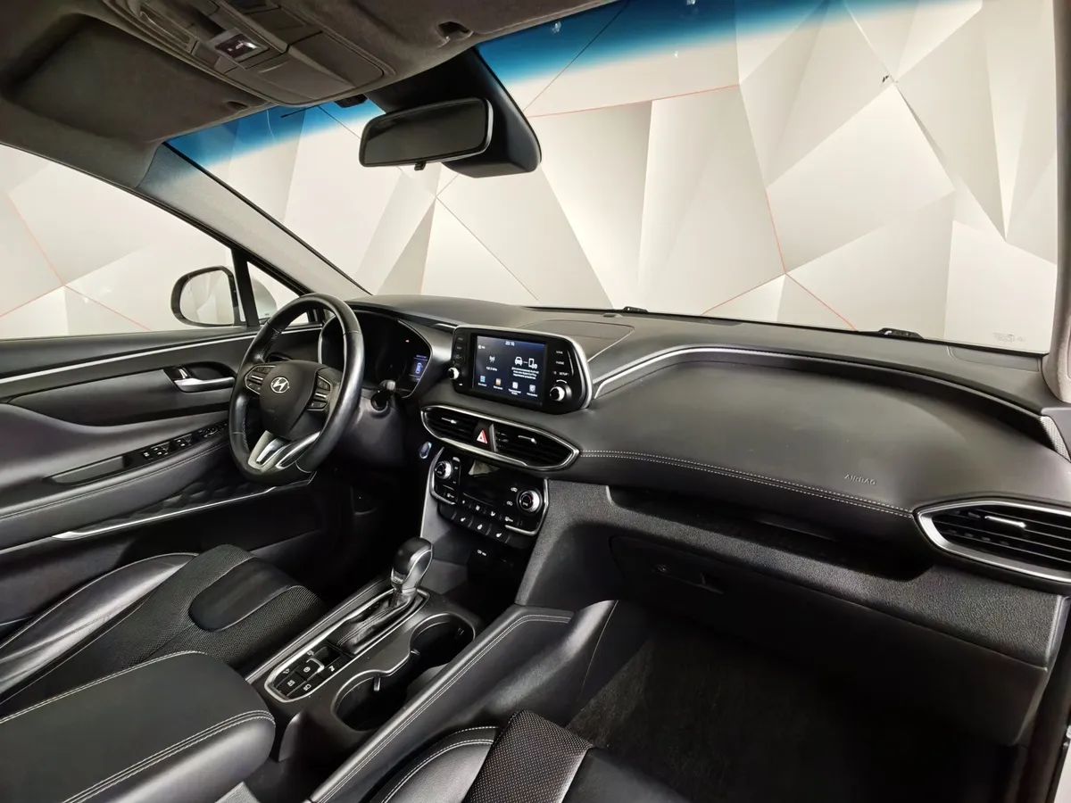 Hyundai Santa Fe 2.4 (188 л.с.) - 6AT Lifestyle + Smart Sense Белый в АВИЛОН. Слайд №13