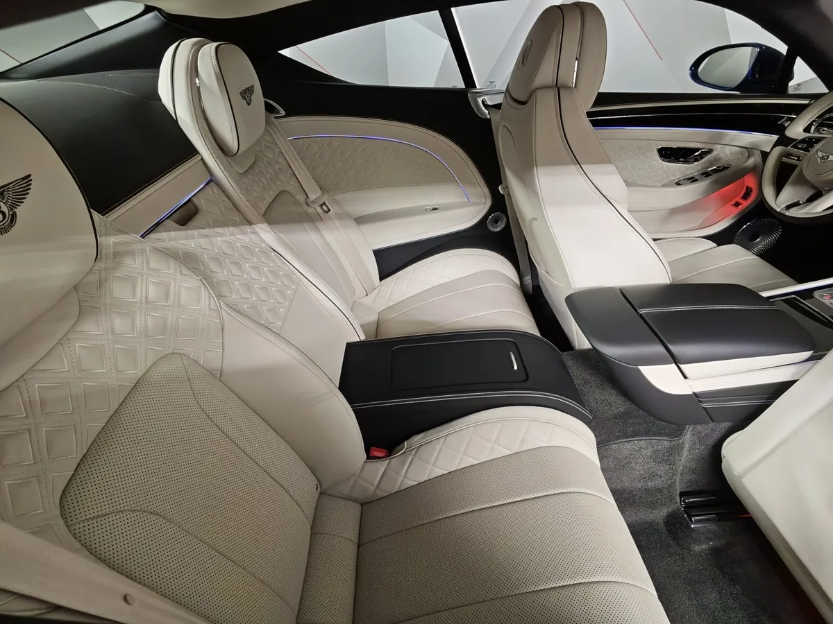 Bentley Continental GT 6.0 AWD AMT (635 л.с.) Синий в АВИЛОН. Слайд №33