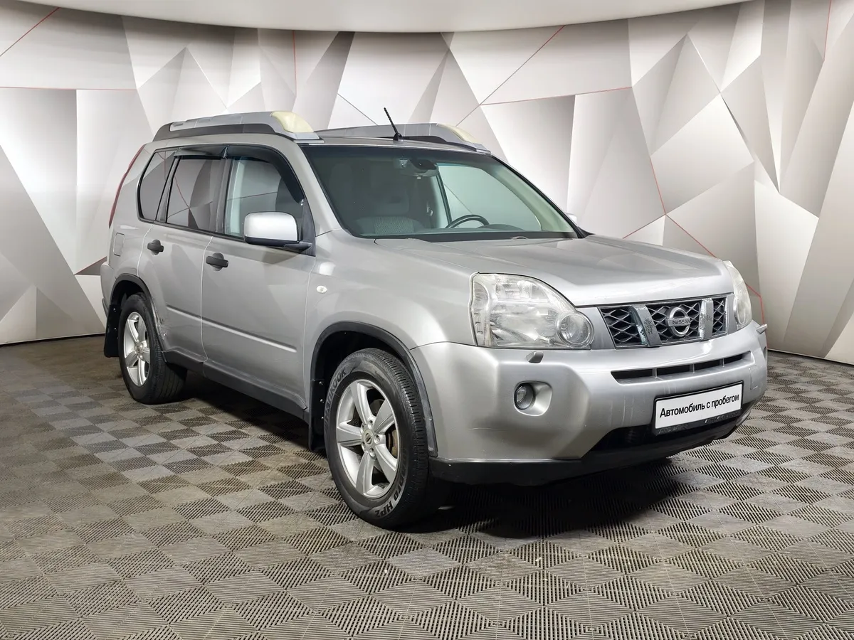 Nissan X-Trail 2.0 CVT AWD (141 л.с.) Серебристый в АВИЛОН. Слайд №2
