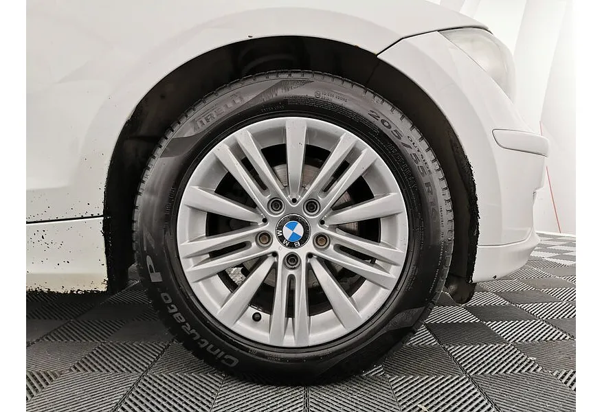 BMW 1 серия 116i AT (115 л.с.) Белый в АВИЛОН. Слайд №7 BMW 1 серия 116i AT (115 л.с.) Белый в АВИЛОН. Слайд №7