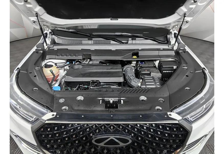 Chery Tiggo 8 Pro Max 2.0 AMT AWD (197 л.с.) Ultimate Белый в АВИЛОН. Слайд №11