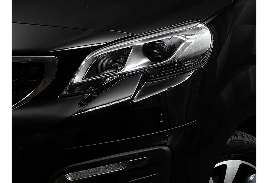 Peugeot Traveller Business 2.0 Hdi AT (150 л.с.) VIP Черный в АВИЛОН. Слайд №10