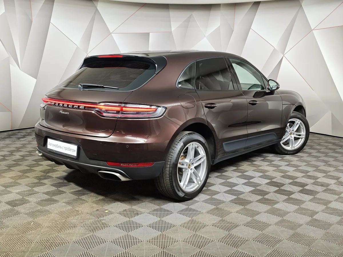 Porsche Macan 2.0 PDK AWD (252 л.с.) Коричневый в АВИЛОН. Слайд №2
