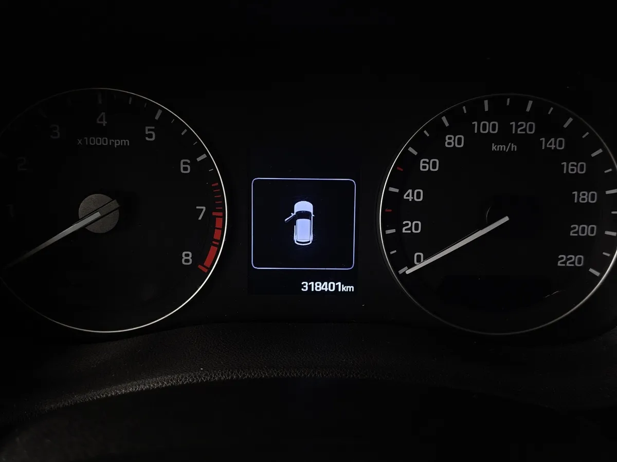 Hyundai Creta 2.0 AT AWD (149 л.с.) Travel + Advanced + Style Белый в АВИЛОН. Слайд №18