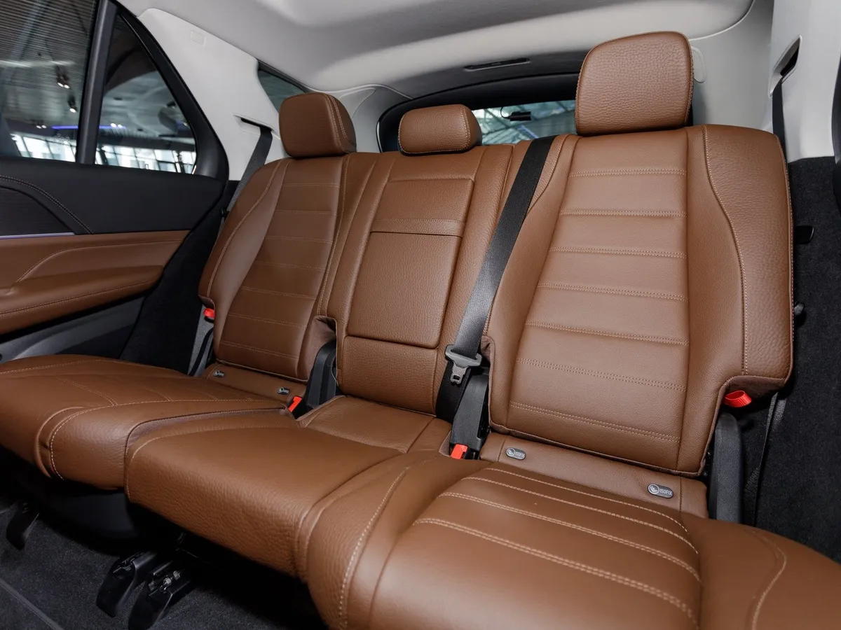 Mercedes-Benz GLE 450 4MATIC 9G-TRONIC (367 л.с.) Белый в АВИЛОН. Слайд №9