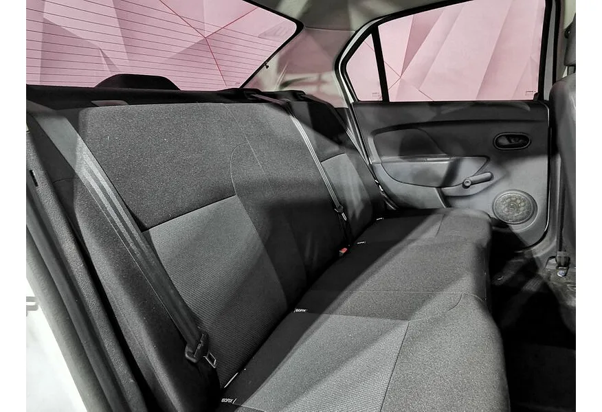 Renault Logan 1.6 MT (82 л.с.) Белый в АВИЛОН. Слайд №16