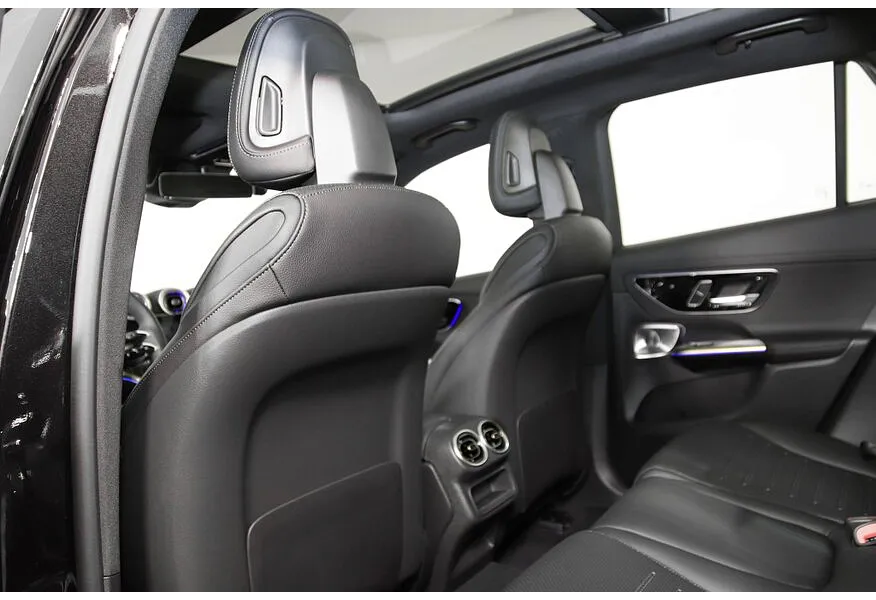 Mercedes-Benz GLC 300 4MATIC 9G-TRONIC (258 л.с.) Серый в АВИЛОН. Слайд №8