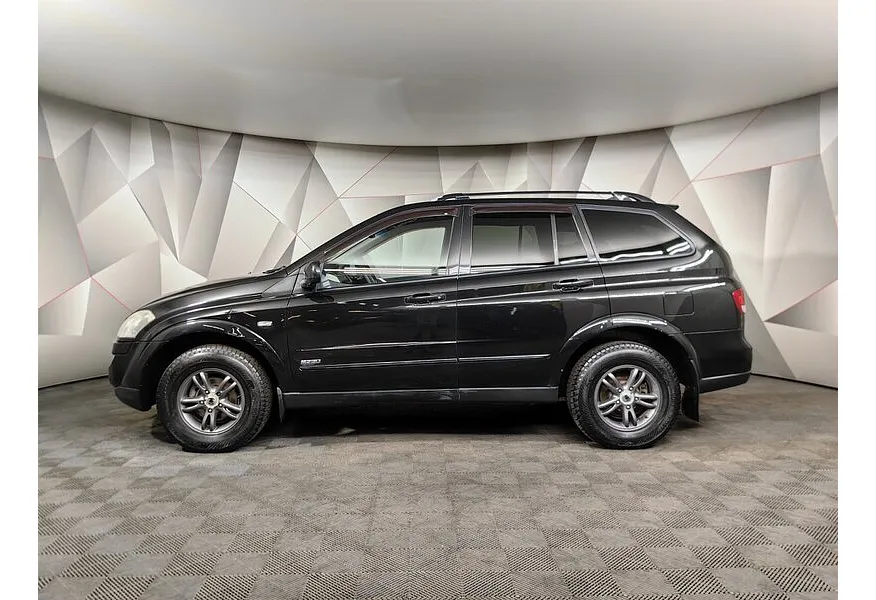 SsangYong Kyron 2.3 E-Tronic 4WD (150 л.с.) Черный в АВИЛОН. Слайд №5
