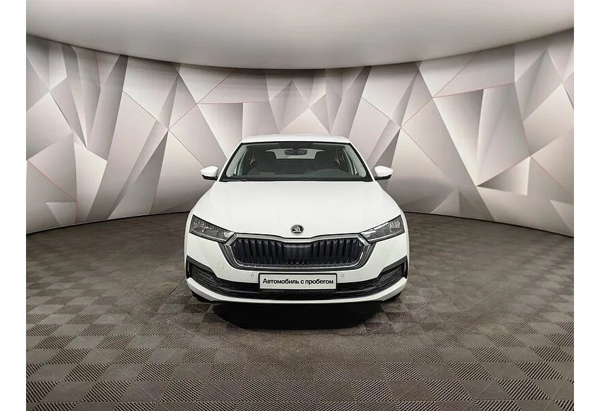 Skoda Octavia 1.6 AT FWD (110 л.с.) Style Plus Белый в АВИЛОН. Слайд №7