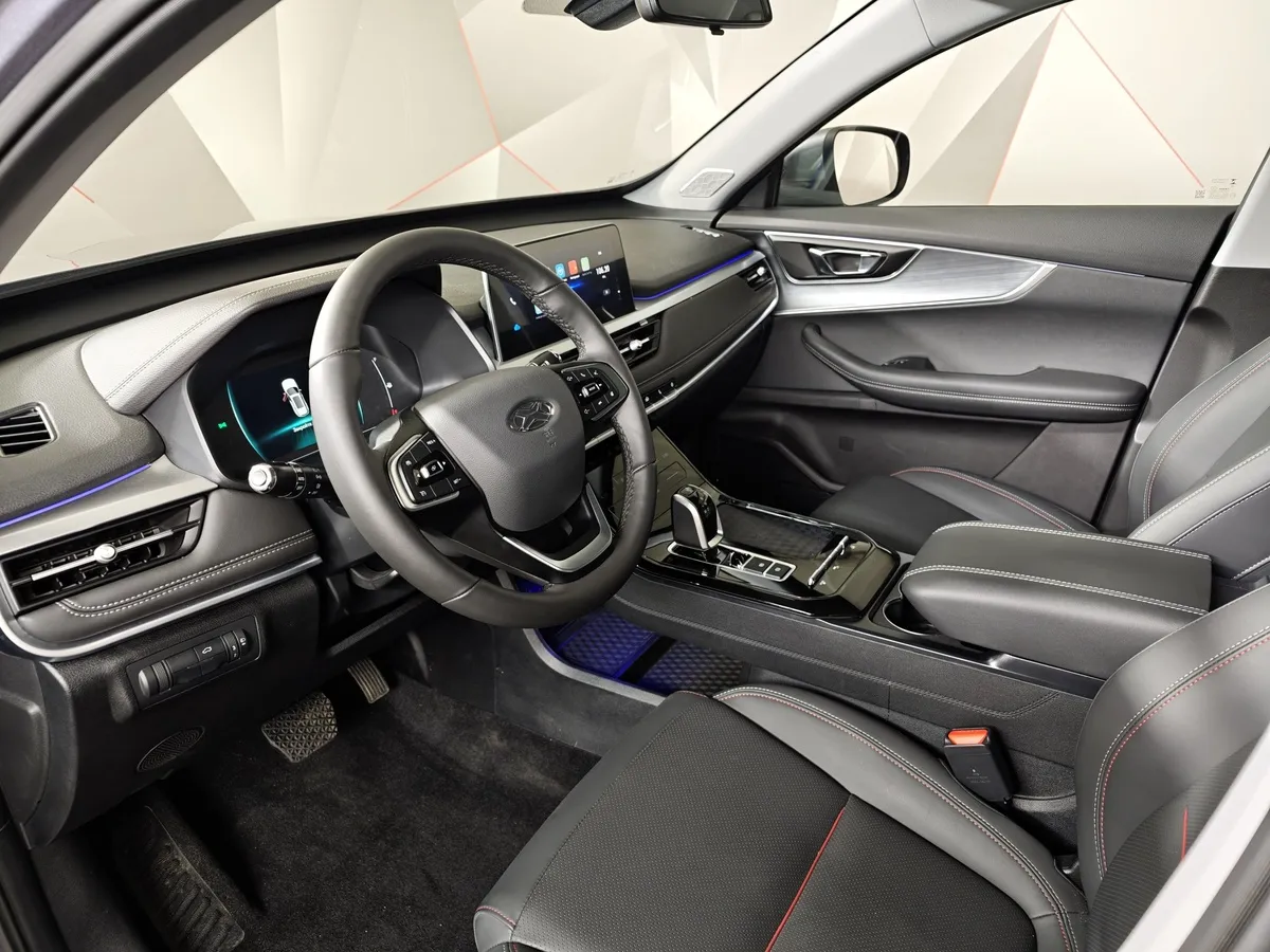 Xcite X-Cross 7 1.5T CVT 2WD (147 л.с.) Серый в АВИЛОН. Слайд №19