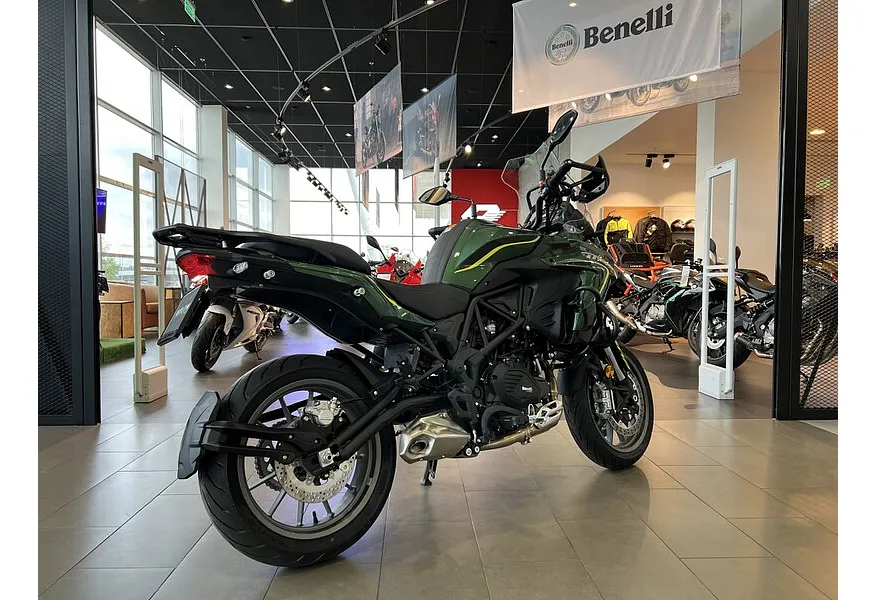 Benelli TRK 502 500 см³ (48 л.с.) 500 Зеленый в АВИЛОН. Слайд №8
