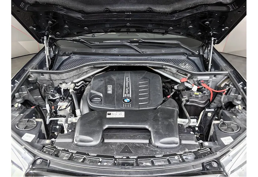 BMW X6 xDrive30d Steptroniс (249 л.с.) Base (Локальная сборка) Черный в АВИЛОН. Слайд №10