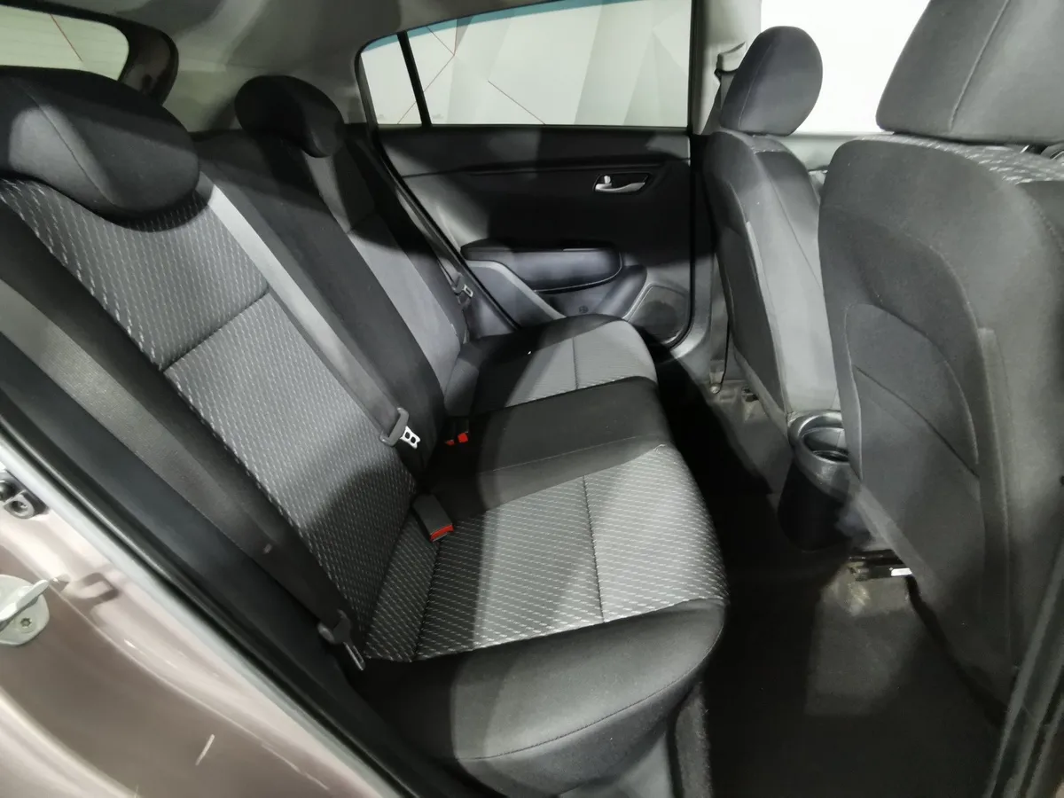 Kia Rio X-Line 1.6 AT (123 л.с.) Luxe Коричневый в АВИЛОН. Слайд №15