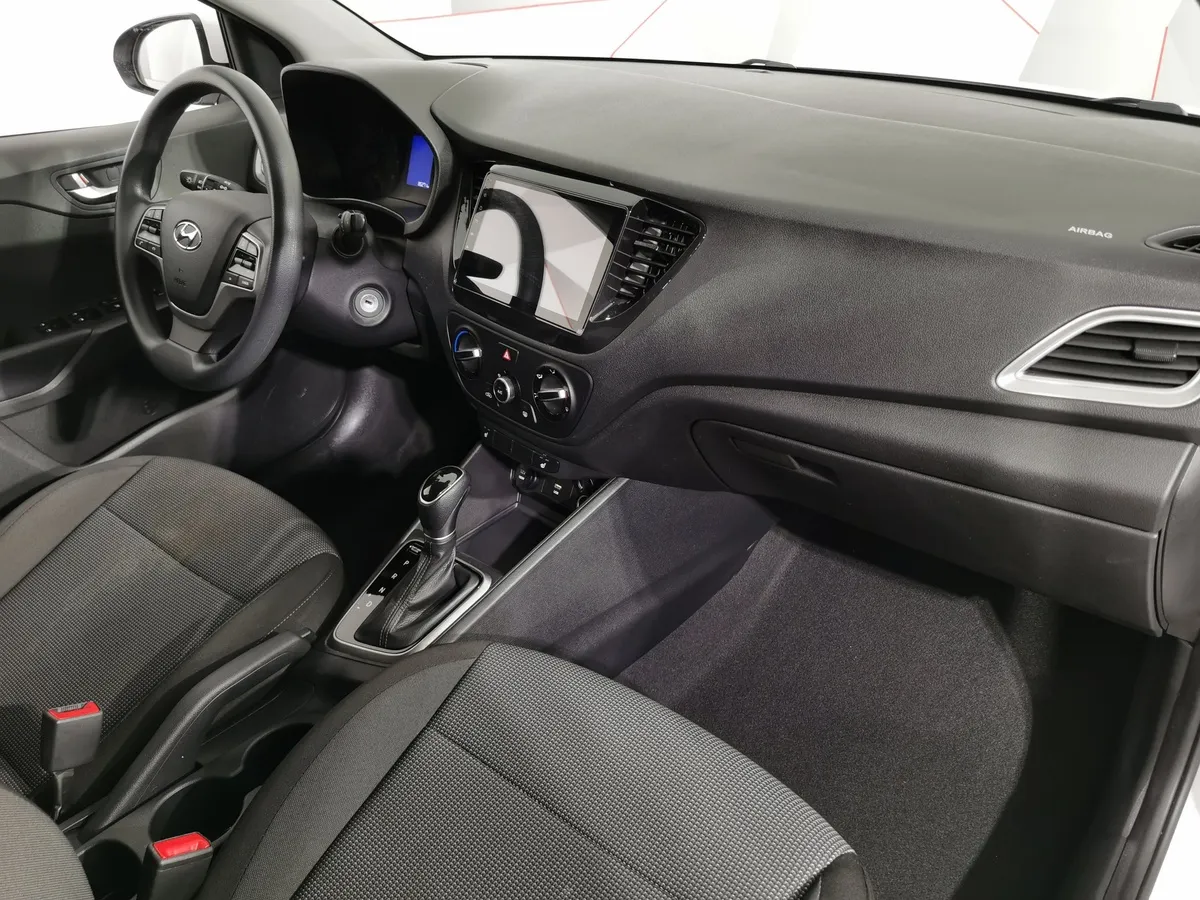 Hyundai Solaris 1.6 AT (123 л.с.) Active Белый в АВИЛОН. Слайд №12