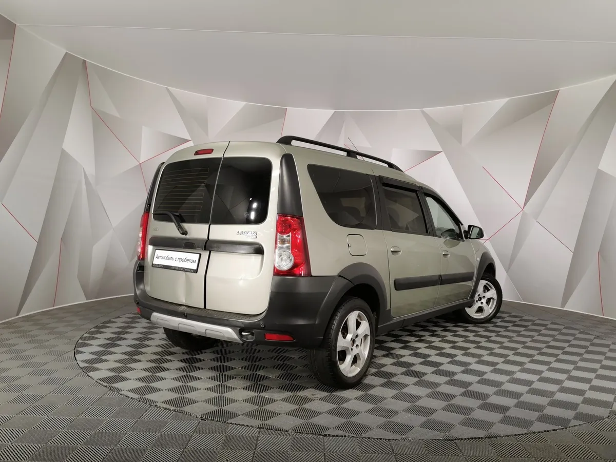 ВАЗ (Lada) Largus 1.6 MT 16 кл (5 мест) (102 л.с.) KS045-52-X00 Luxe Бежевый в АВИЛОН. Слайд №2