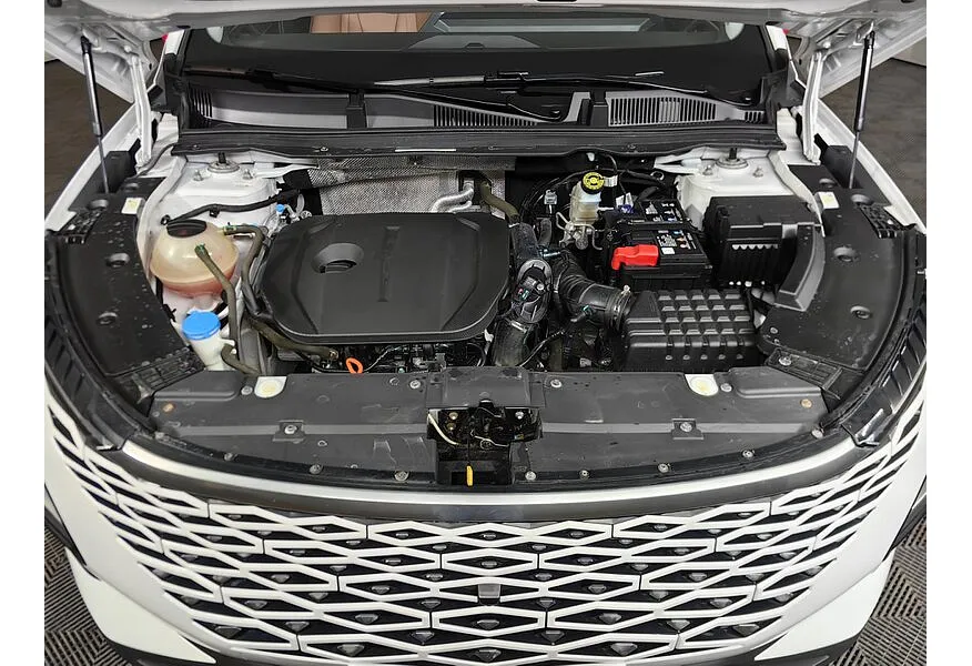 Omoda C5 1.5T CVT (147 л.с.) Ultimate Белый в АВИЛОН. Слайд №11