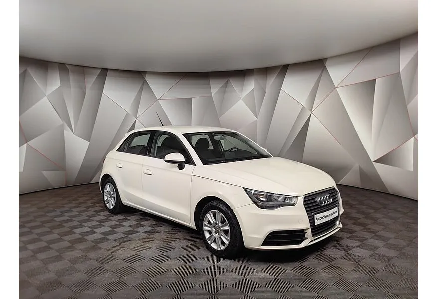 Audi A1 1.4 TFSI S-tronic (122 л.с.) Белый в АВИЛОН. Слайд №3 Audi A1 1.4 TFSI S-tronic (122 л.с.) Белый в АВИЛОН. Слайд №3