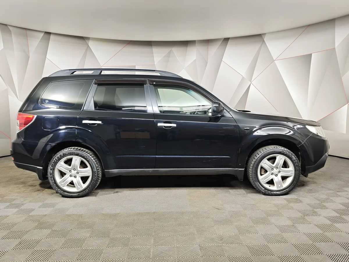 Subaru Forester 2.5XS E-AT (172 л.с.) Черный в АВИЛОН. Слайд №6