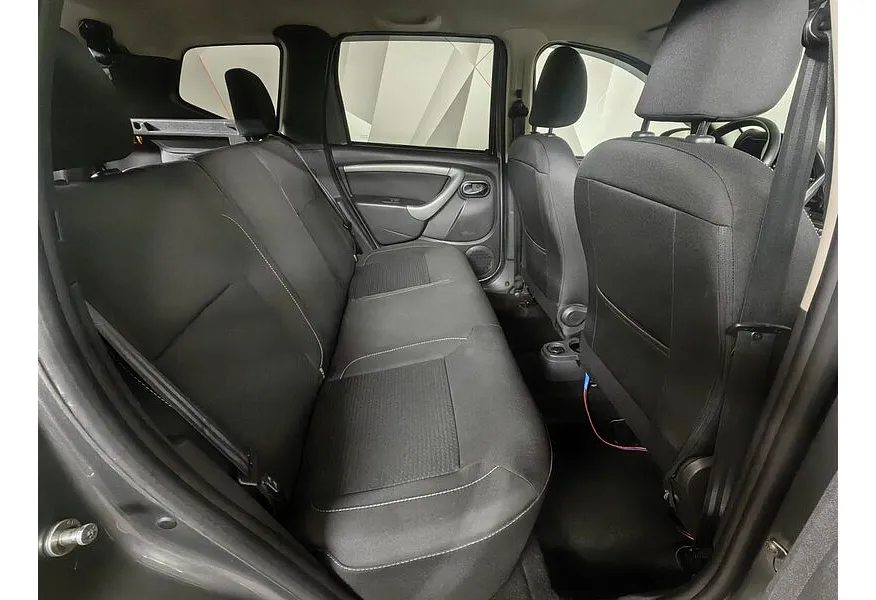 Renault Duster 2.0 AT 4x4 (143 л.с.) Серый в АВИЛОН. Слайд №14