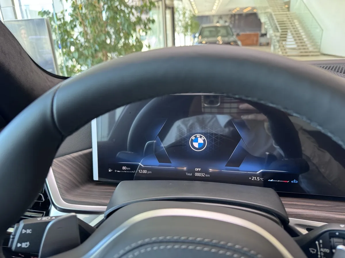 BMW X7 xDrive40i Steptronic (381 л.с.) Белый в АВИЛОН. Слайд №14