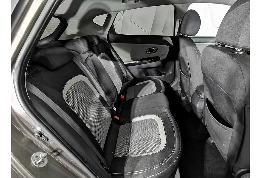 Kia Ceed 1.6 AT (122 л.с.) Коричневый в АВИЛОН. Слайд №17