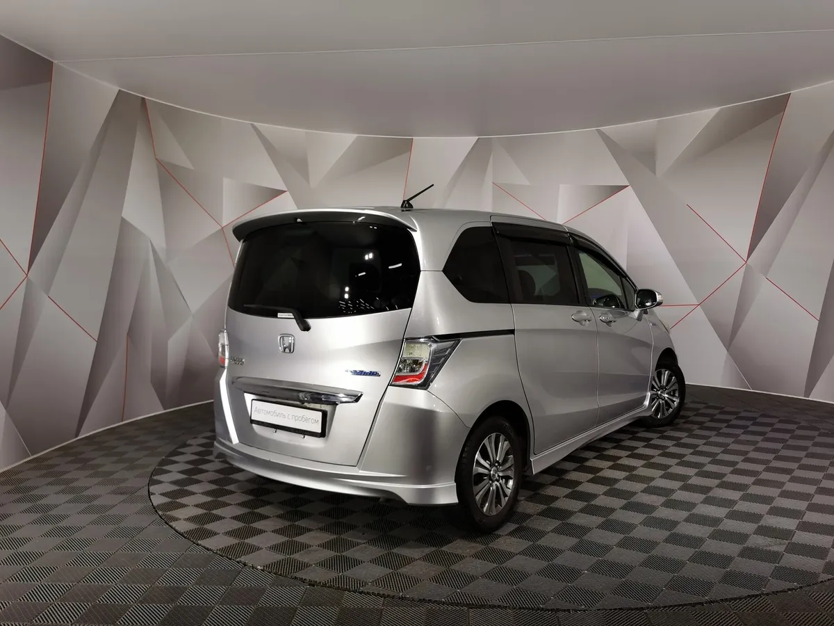 Honda Freed 1.5 CVT (88 л.с.) Серый в АВИЛОН. Слайд №2