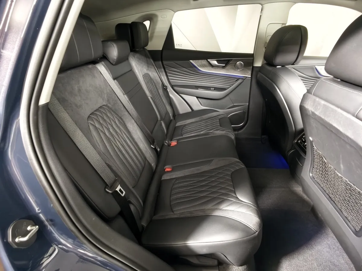 Hongqi HS5 2.0T AT 4WD (245 л.с.) Делюкс Коричневый в АВИЛОН. Слайд №16