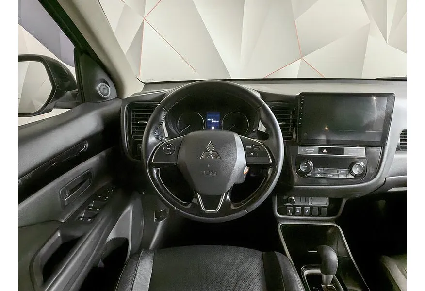 Mitsubishi Outlander 2.0 CVT 4WD (146 л.с.) Серебристый в АВИЛОН. Слайд №16
