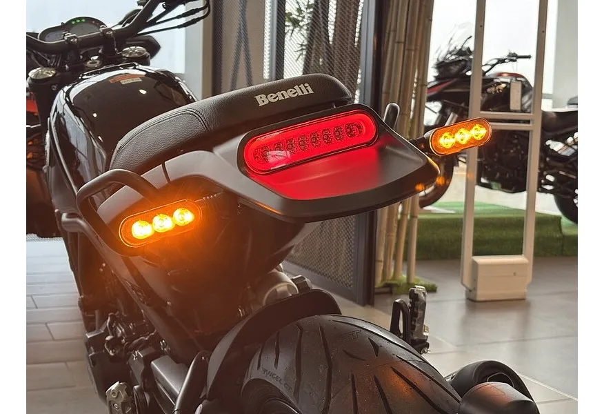 Benelli TRK 502 500 см³ (48 л.с.) 500 Комбинированный в АВИЛОН. Слайд №13