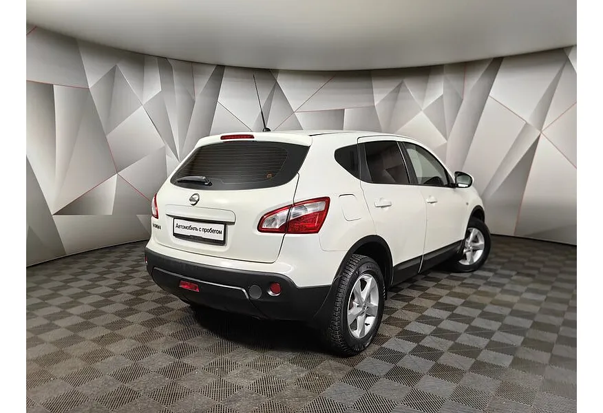 Nissan Qashqai 1.6 CVT FWD (117 л.с.) Белый в АВИЛОН. Слайд №2