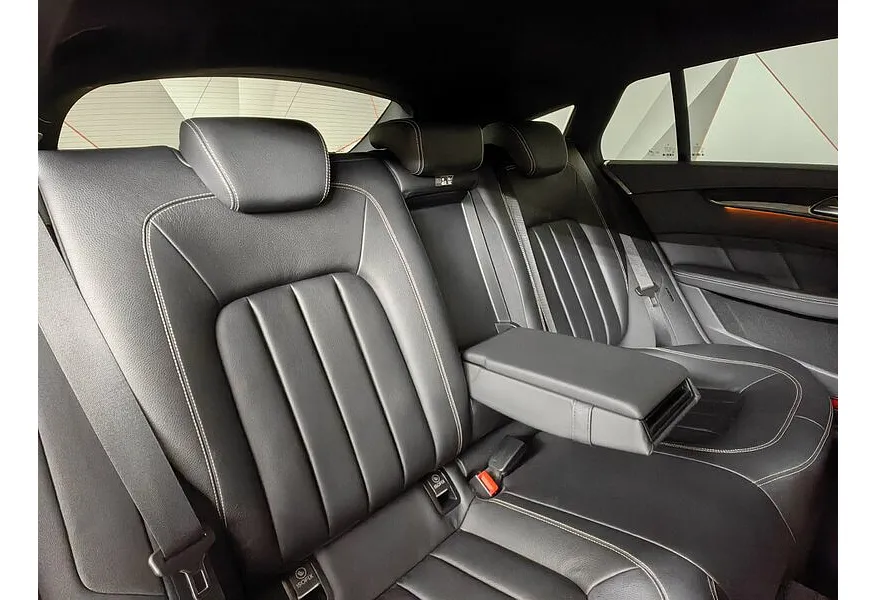 Mercedes-Benz CLS CLS 350 d 4MATIC 9G-TRONIC (249 л.с.) Белый в АВИЛОН. Слайд №9