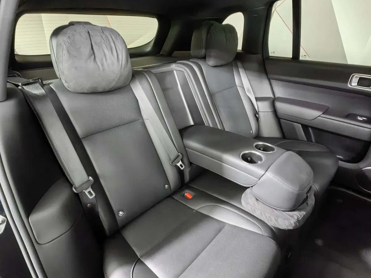Li Auto L7 1.5 AT 4WD (449 л.с.) Pro Черный в АВИЛОН. Слайд №17