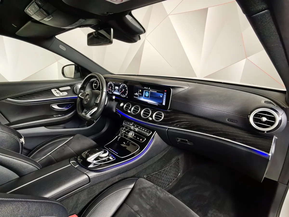 Mercedes-Benz E-Класс E 300 9G-TRONIC (245 л.с.) Sport Plus Белый в АВИЛОН. Слайд №12