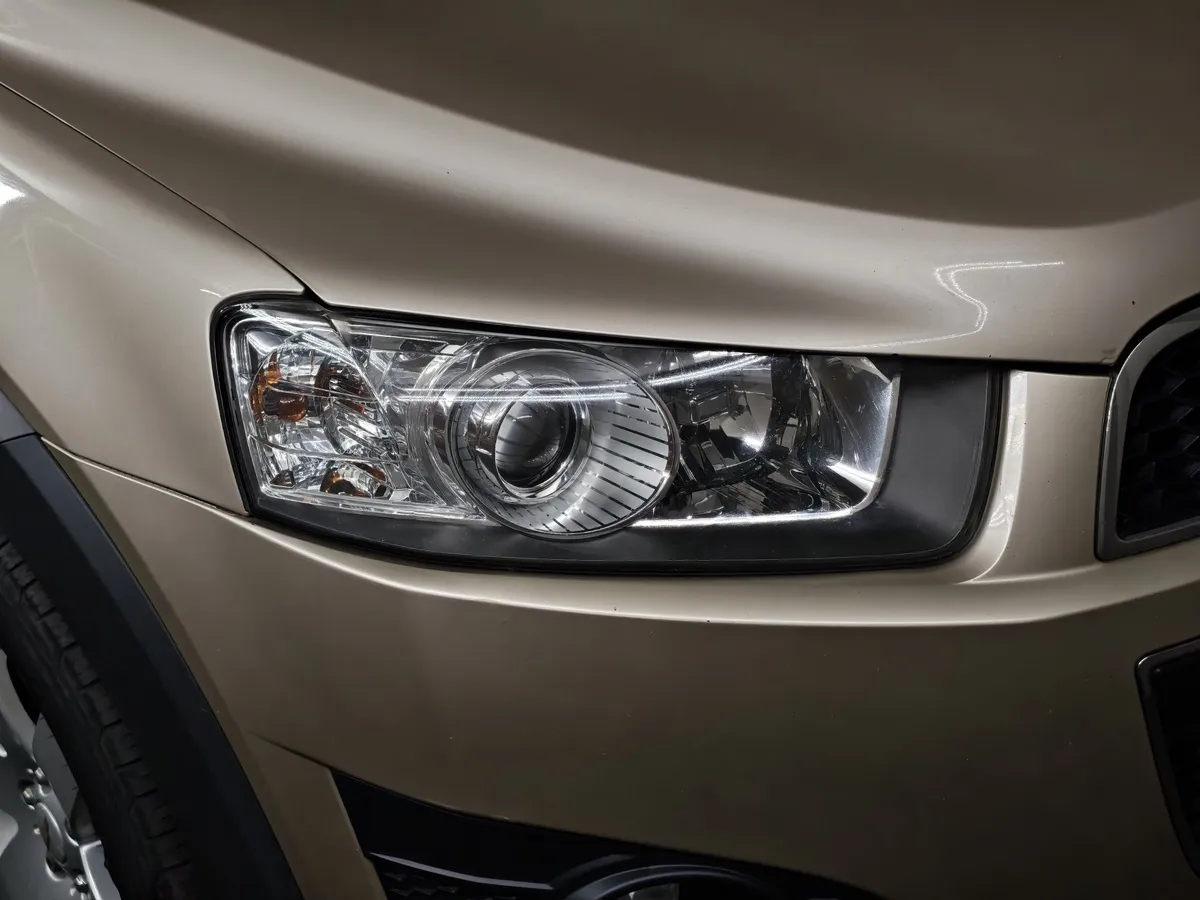 Chevrolet Captiva 2.4 AT (5 мест) (167 л.с.) LT Серебристый в АВИЛОН. Слайд №10