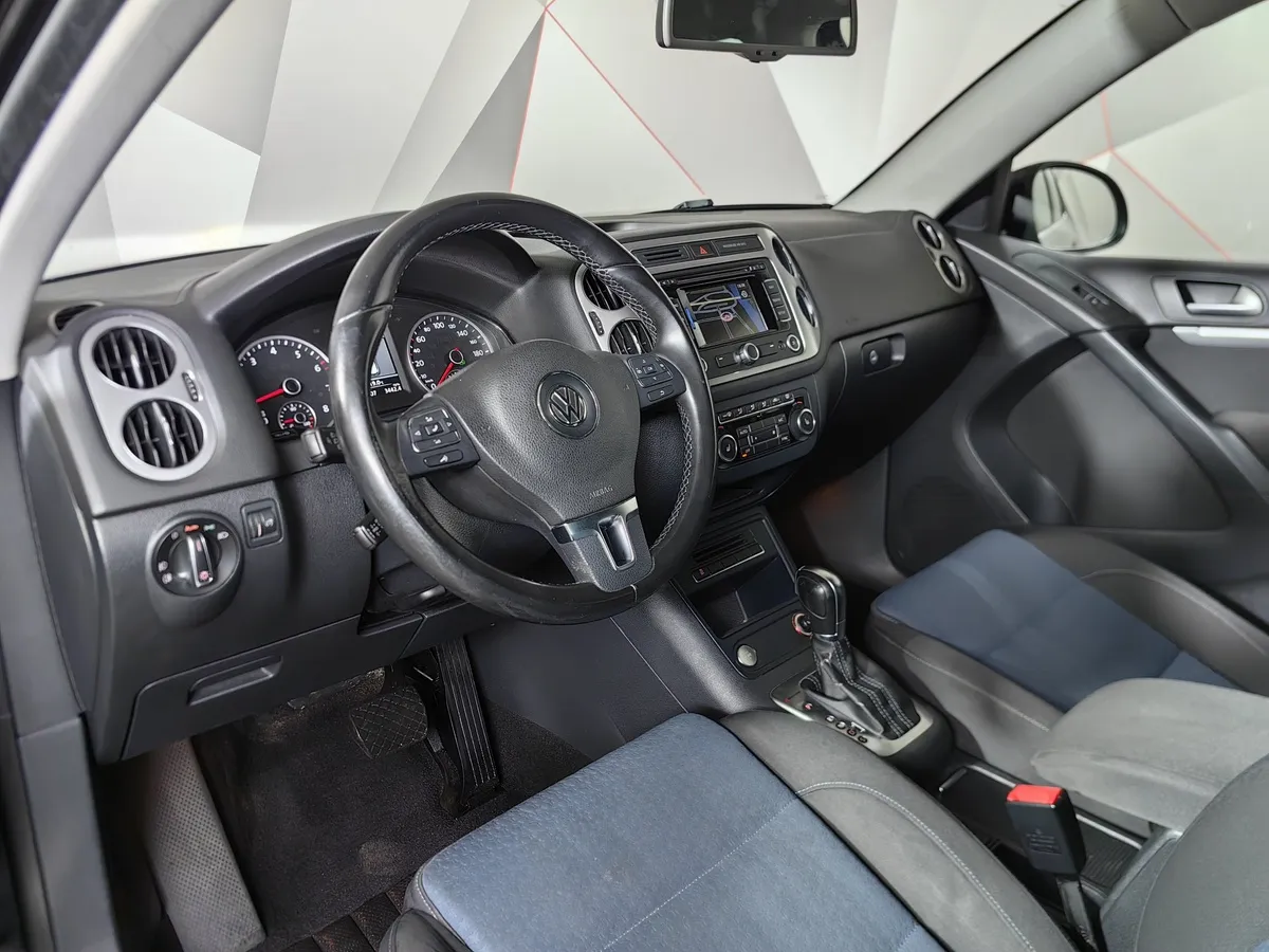 Volkswagen Tiguan 2.0 TSI 4Motion AT (170 л.с.) Sport&Style Серый в АВИЛОН. Слайд №19